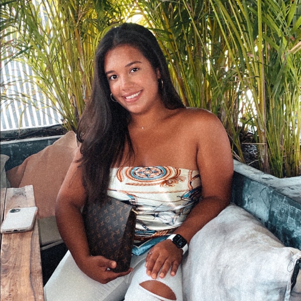 Meet your posher: Maralin